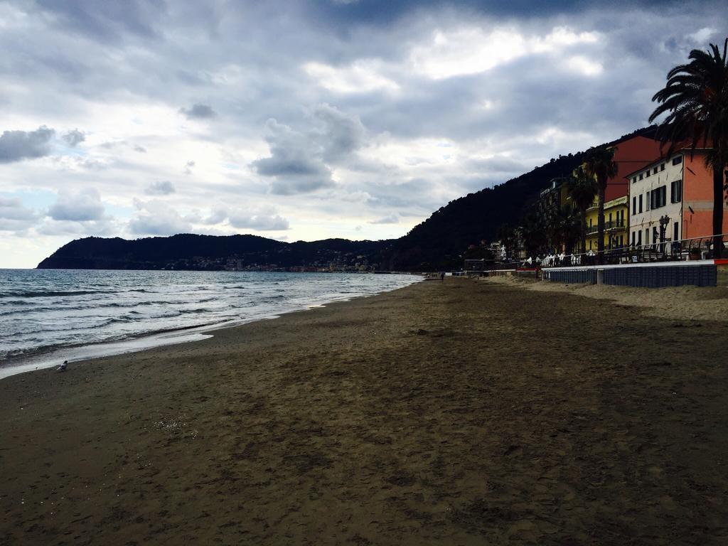 Attico Fronte Mare Appartement Alassio